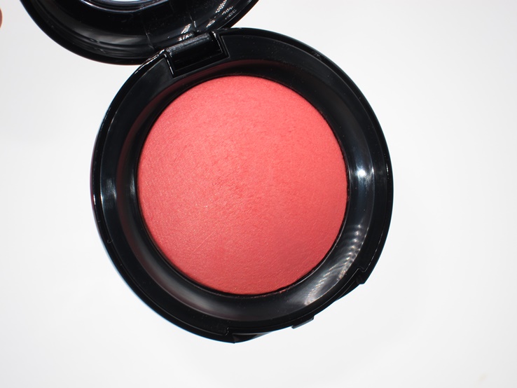 Saie SuperSuede Talc-Free Powder Blush Review & Swatches Saie SuperSuede Talc-Free Powder Blush Review & Swatches